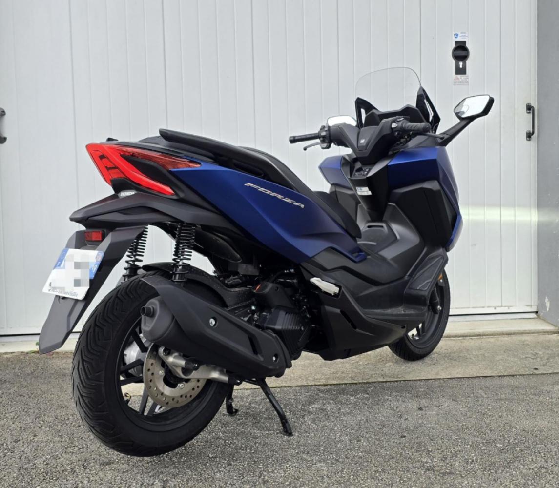 HONDA NSS 125 FORZA