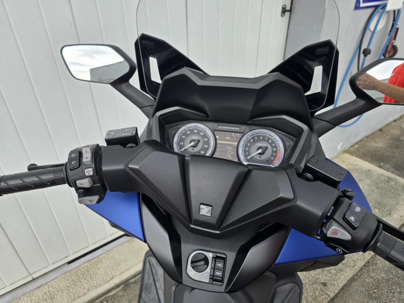 HONDA NSS 125 FORZA