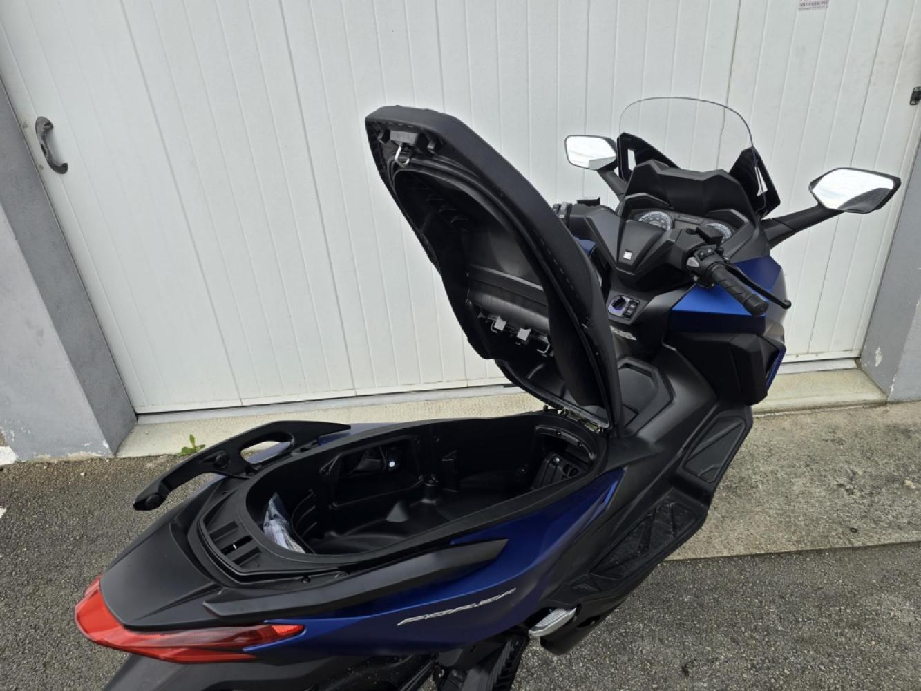 HONDA NSS 125 FORZA